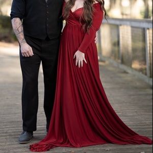 Burgundy Off-the-shoulder Photoshoot Gown